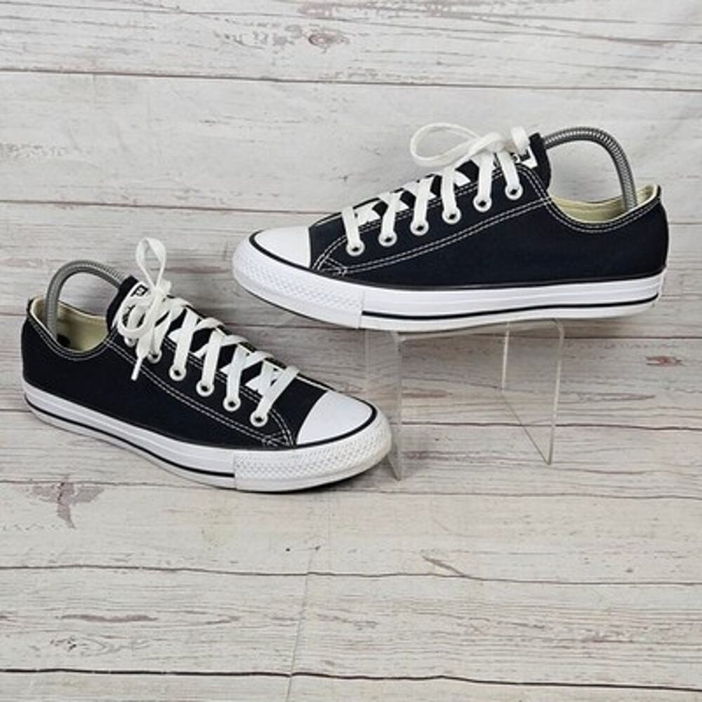 Converse Chuck Taylor All Star US Men's 7 Women's 9 Black Low Top Canvas